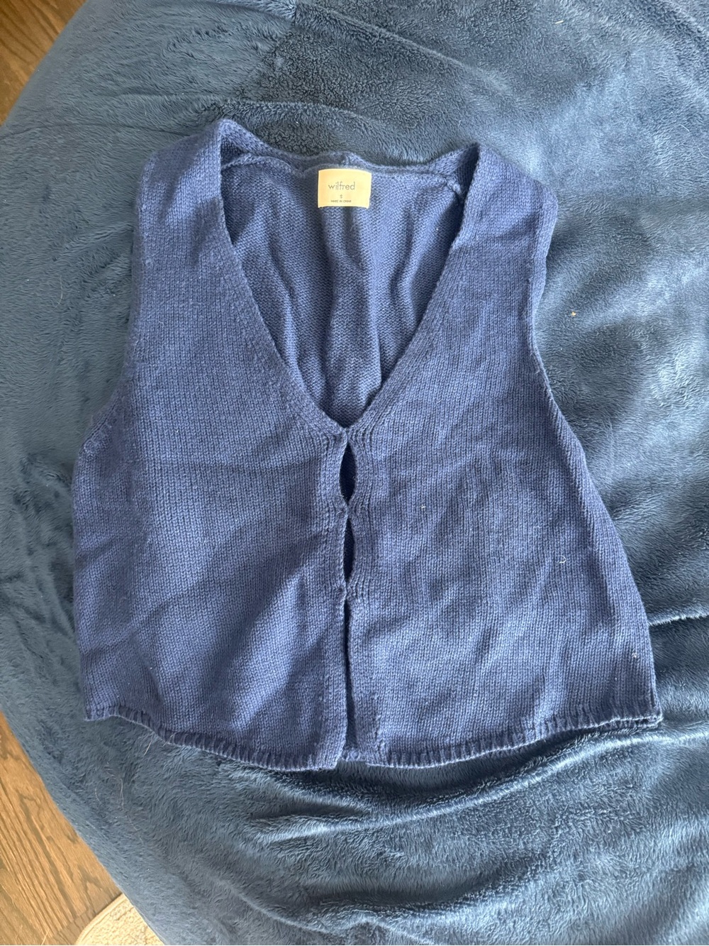 Aritzia Wilfred Deep Navy V-Neck Knit Tank